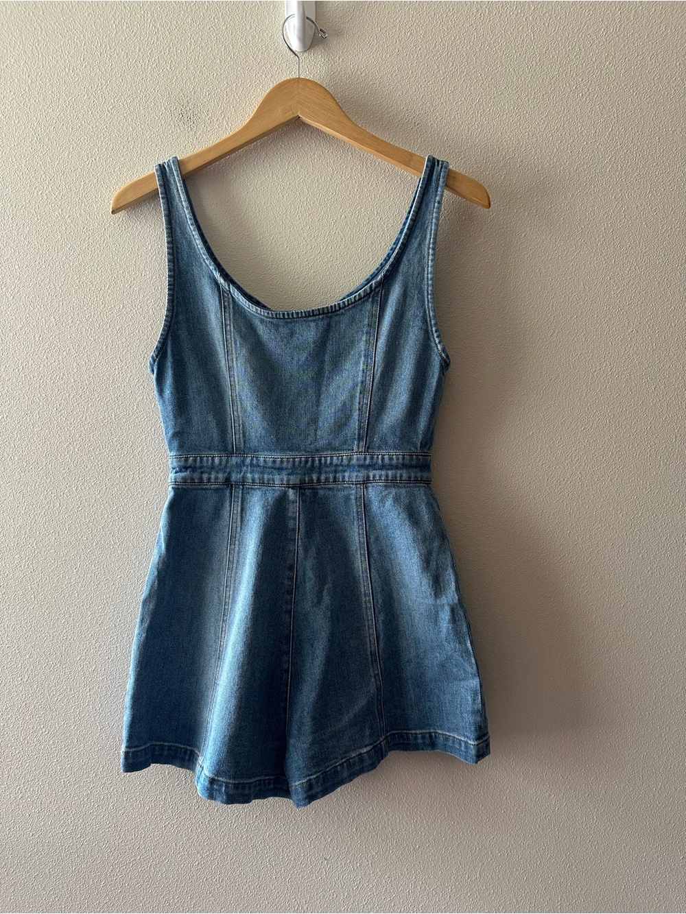 Alice + Olivia denim zipped romper size 26 designer quiet luxury - Picture 3 of 7